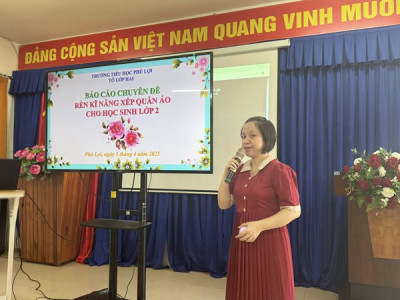 Giáo viên chủ nhiệm lớp 2/5 triển khai việc hướng dẫn sử dụng thư viện số Dlib K12 cho học sinh