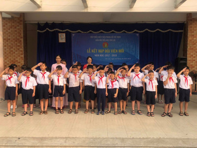 Lễ kết nạp đội năm học 2017-2018