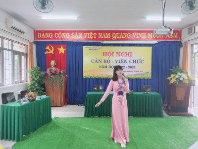 Trường Tiểu học Phú Lợi tổ chức Hội nghị CBVC năm học 2022 - 2023