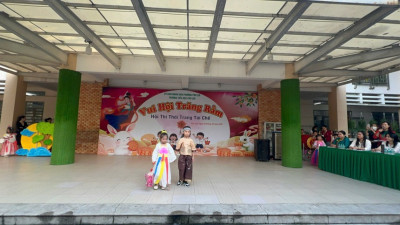 Trường Tiểu học Phú Lợi tổ chức hội thi thời trang tái chế chủ đề trung thu năm 2025