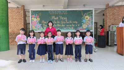 Họp mặt Kỷ niệm Ngày Nhà Giáo Việt Nam 20/11 tại Trường Tiểu Học Phú Lợi