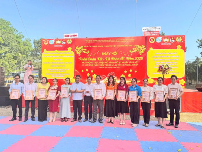 Trường Tiểu học Phú Lợi đã tổ chức buổi họp mặt khai xuân đầu năm