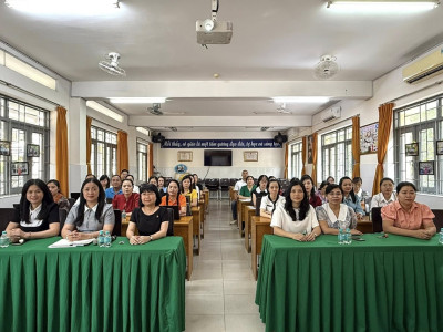 Đảng viên Chi bộ Tiểu học Phú Lợi tham dự Hội nghị nghiên cứu, học tập, quán triệt Nghị quyết Đại hội XIV của Đảng