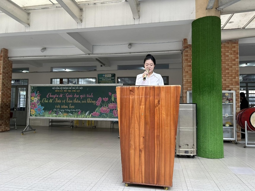 Trường Tiểu học Phú Lợi  tổ chức chuyên đề giáo dục giới tính