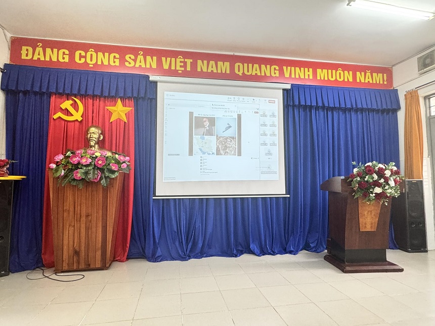 Tập huấn bồi dưỡng chính trị hè năm 2025 cho cán bộ, giáo viên