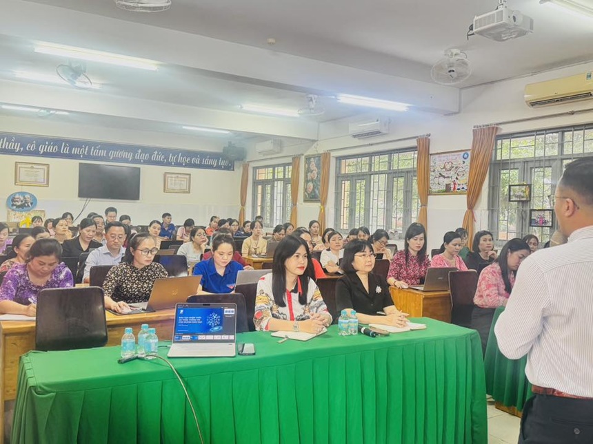 Trường Tiểu học Phú Lợi phối hợp Tập đoàn Bưu chính Viễn thông VNPT tổ chức chuyên đề đào tạo nhận thức an toàn thông tin cho ngành giáo dục