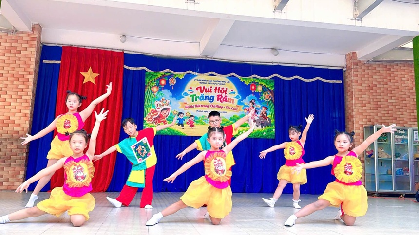 Trường Tiểu học Phú Lợi tổ chức vui hội trăng rằm – trao yêu thương, đón trung thu ấm áp năm học 2026–2027